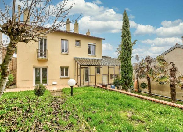 Comment choisir entre l'achat d'une maison neuve ou d'une maison ancienne à Toulouse ?